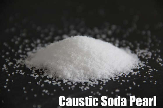Industrial Sodium Hydroxide , Soda Caustic / Caustic Soda Pearls 99%